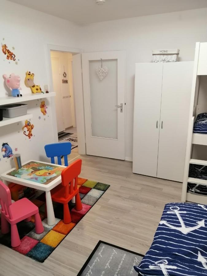 Familien Fewo Wohnung 1 Mit Kinder Spielecke Erdgeschoss An Der Muhle Am Wochenmarkt Bremerhaven Exterior photo